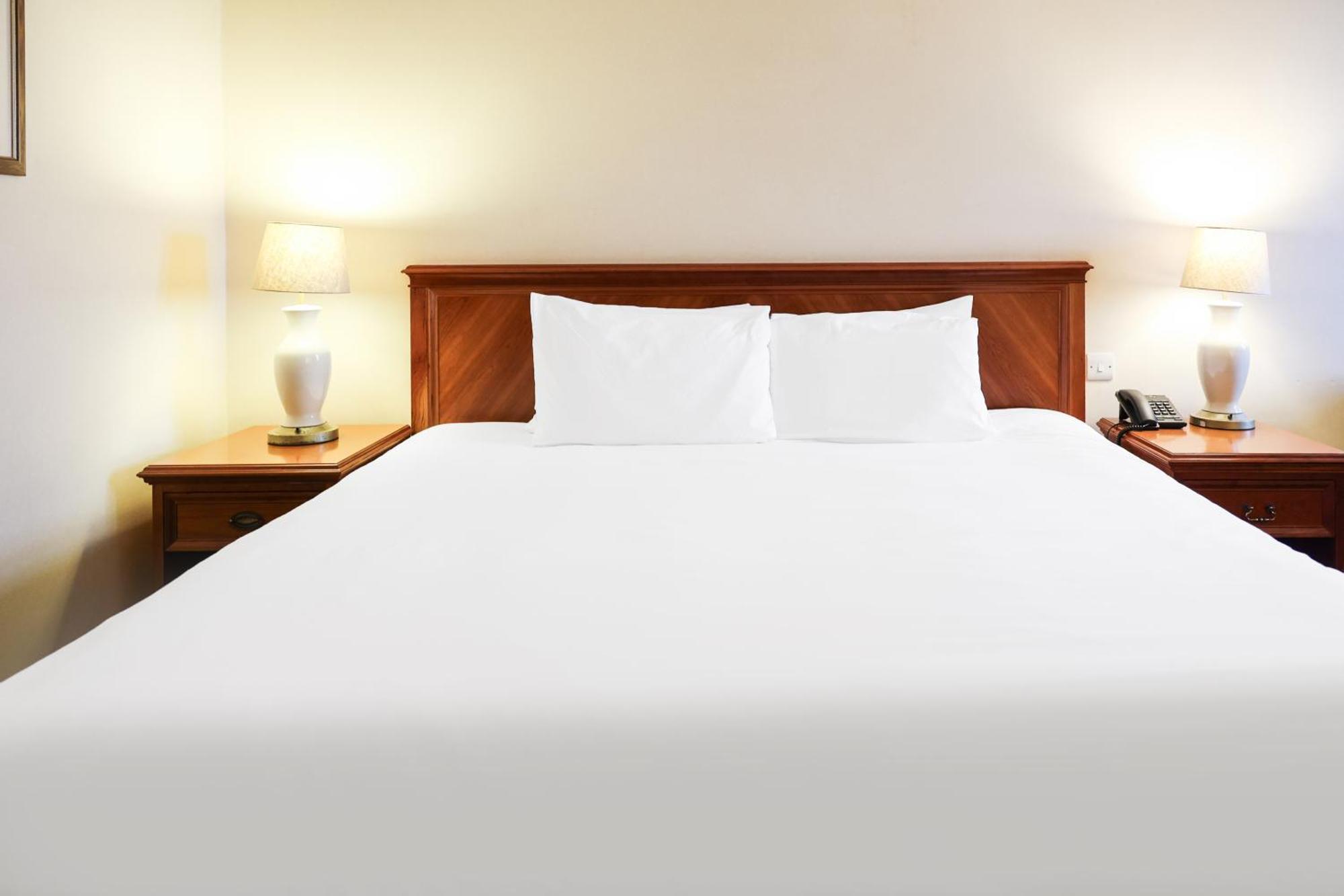 Tong Park Hotel